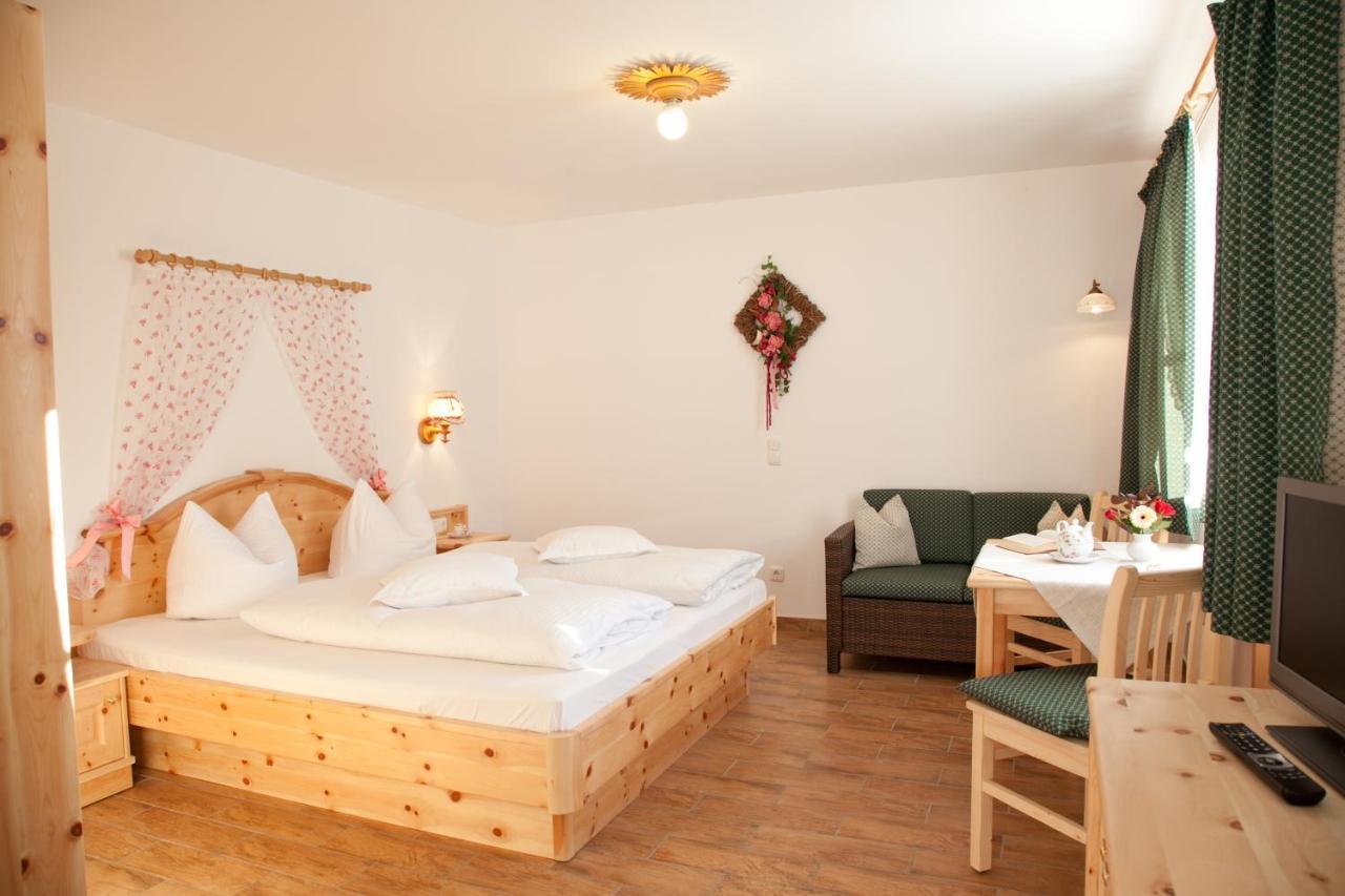 Doppelzimmer mit Terrasse